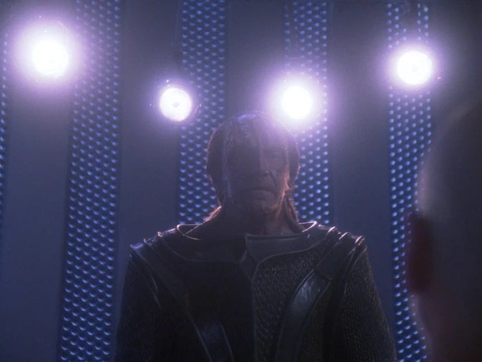 Gul Madred interrogating Picard beneath four lights